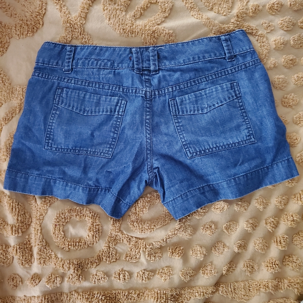 Retro style jean shorts - Picture 2 of 2